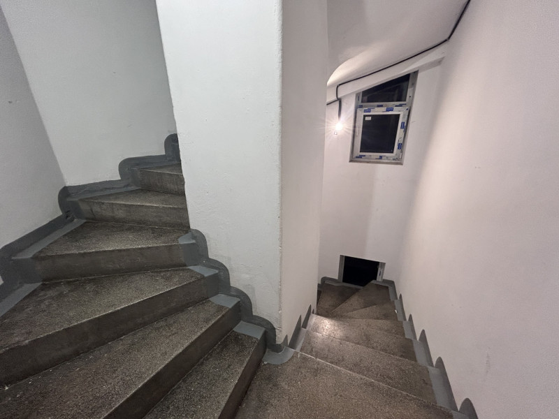 Apartament 5 camere Armenesc - Corbeni