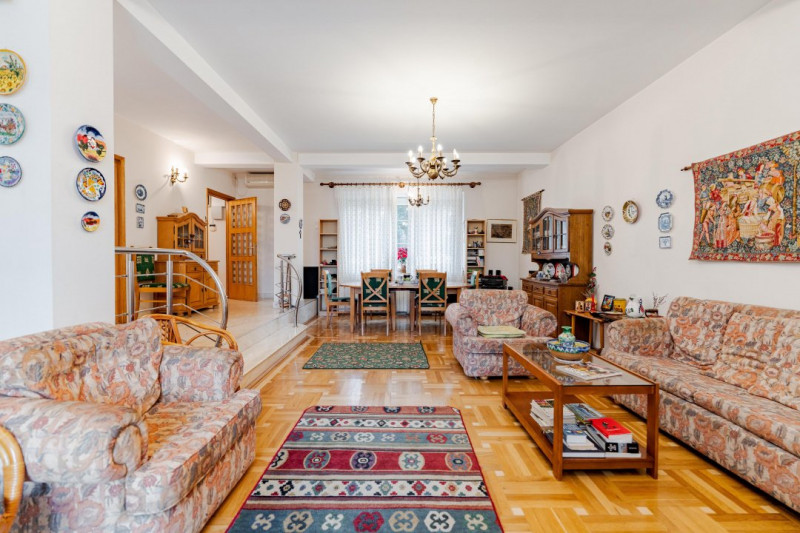 Casă de vacanță sau locuință permanentă, teren 2649 mp, Snagov - Ciofliceni