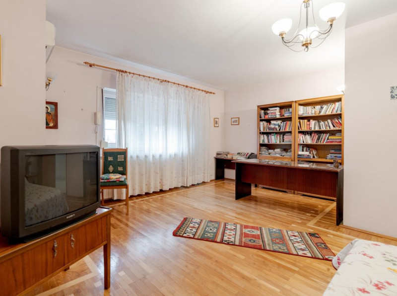 Casă de vacanță sau locuință permanentă, teren 2649 mp, Snagov - Ciofliceni