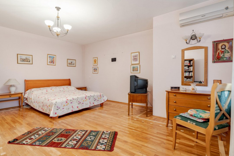 Casă de vacanță sau locuință permanentă, teren 2649 mp, Snagov - Ciofliceni