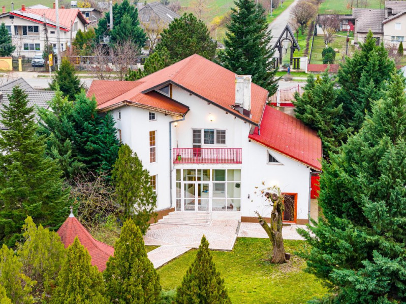 Casă de vacanță sau locuință permanentă, teren 2649 mp, Snagov - Ciofliceni