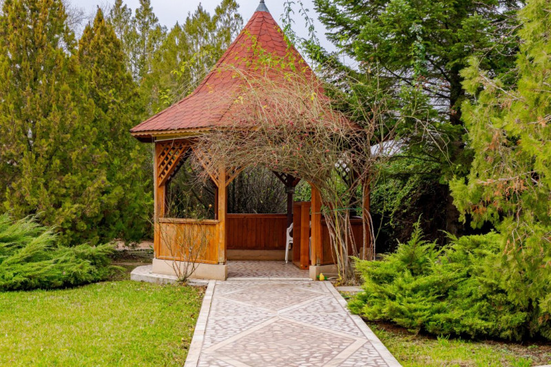 Casă de vacanță sau locuință permanentă, teren 2649 mp, Snagov - Ciofliceni