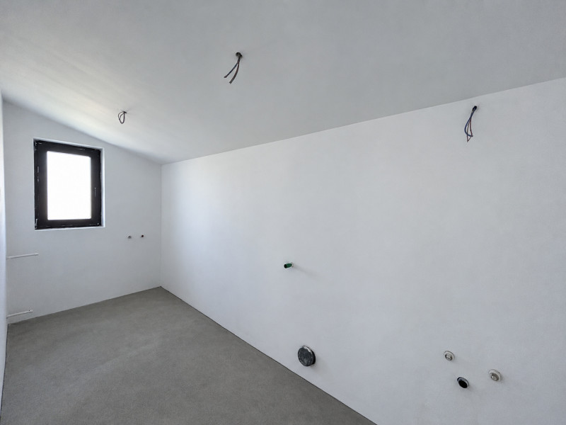 Vila individuala cu 4 camere si teren de 400 mp – Domnesti, zona Teghes