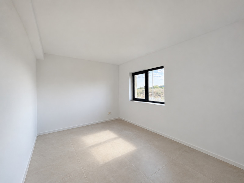 Vila individuala cu 4 camere si teren de 400 mp – Domnesti, zona Teghes