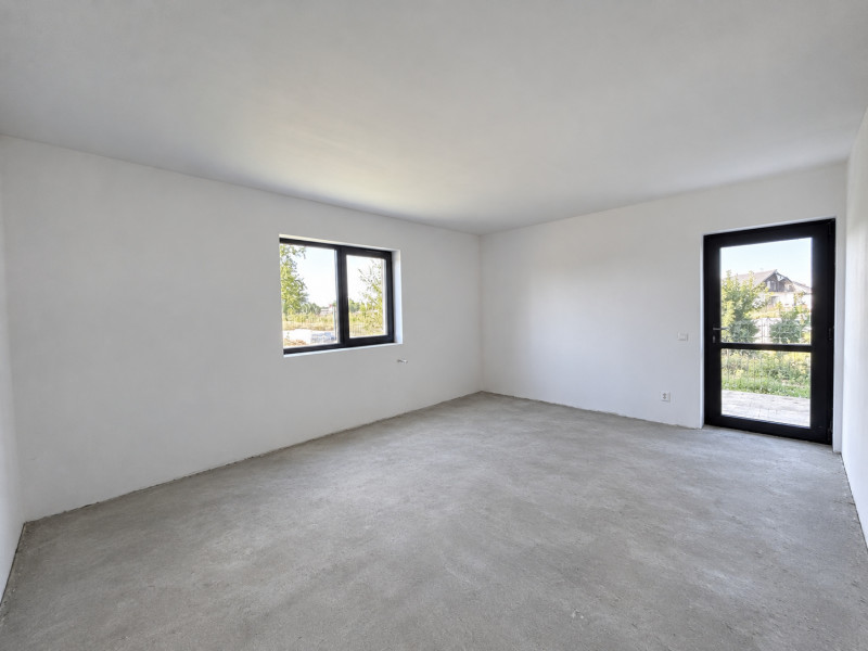 Vila individuala cu 4 camere si teren de 400 mp – Domnesti, zona Teghes