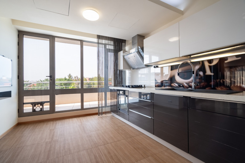 5 camere 185 MPU | Amfiteatru - Iancu Nicolae | 2 locuri parcare