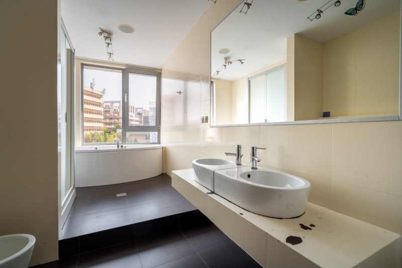 5 camere 185 MPU | Amfiteatru - Iancu Nicolae | 2 locuri parcare