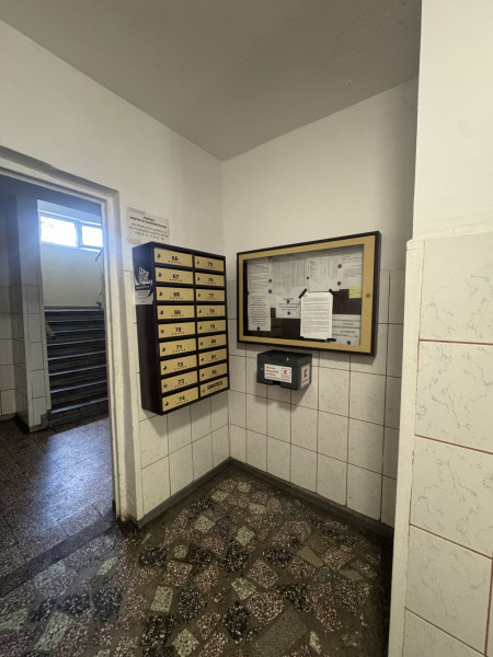 Închiriere 2 camere decomandat Piața Bobocica