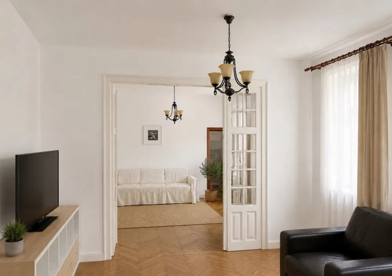 EVREIESC–Udriște  vând împreuă două apartamente independente, 144 mp în vilă