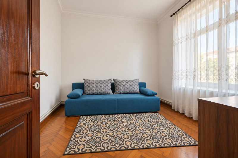 „Cotroceniul” din Est: eleganță interbelică în 5 camere, într-o vilă din 1932