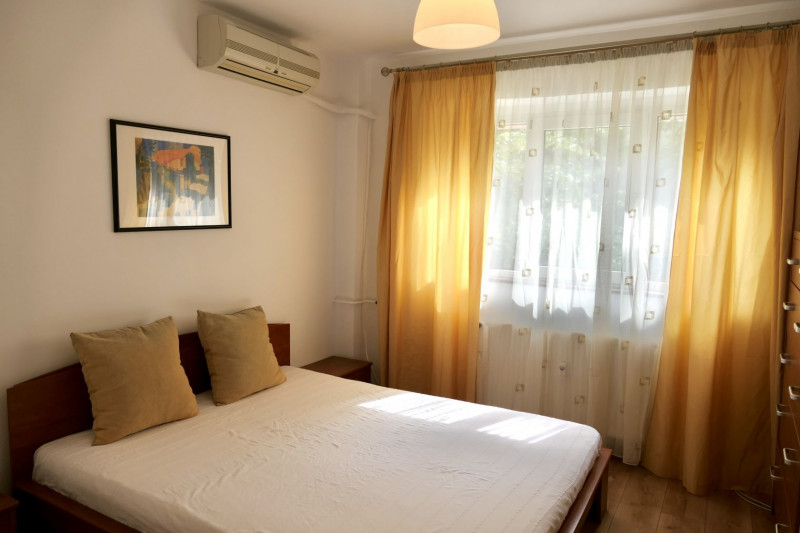 Apartamentul dintre parcuri