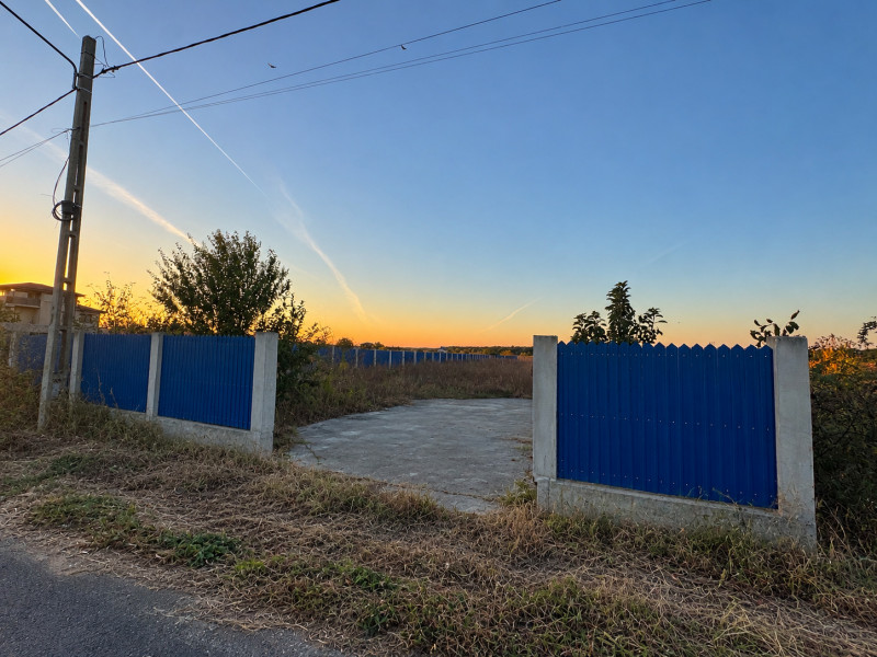 Vând apus de soare