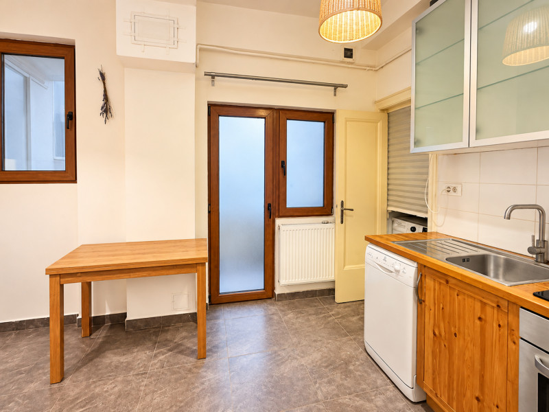 Apartament 2 camere Pta Amzei