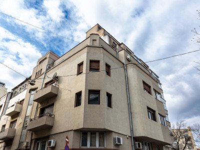 Vanzare apartament cu 5 camere, Armeneasca