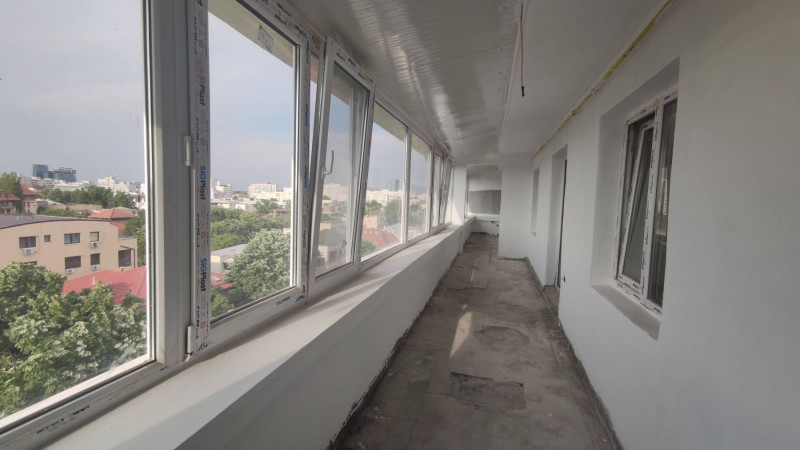 Vanzare apartament unic cu terasa de 20 mp - Piata Victoriei