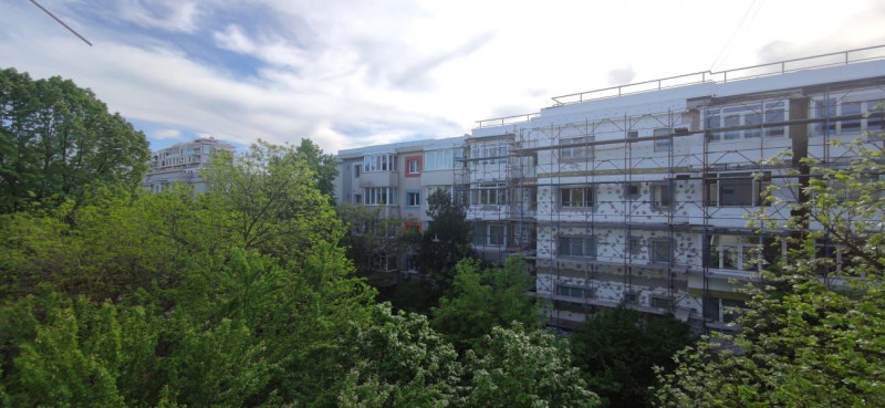 AVIATIEI VANZARE 3 CAMERE