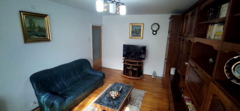 AVIATIEI VANZARE 3 CAMERE