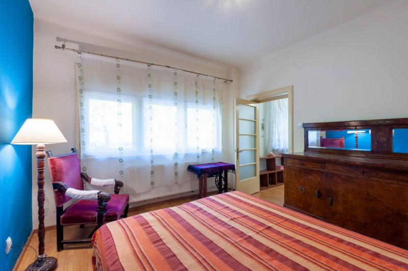 Apartament in vila Art Deco