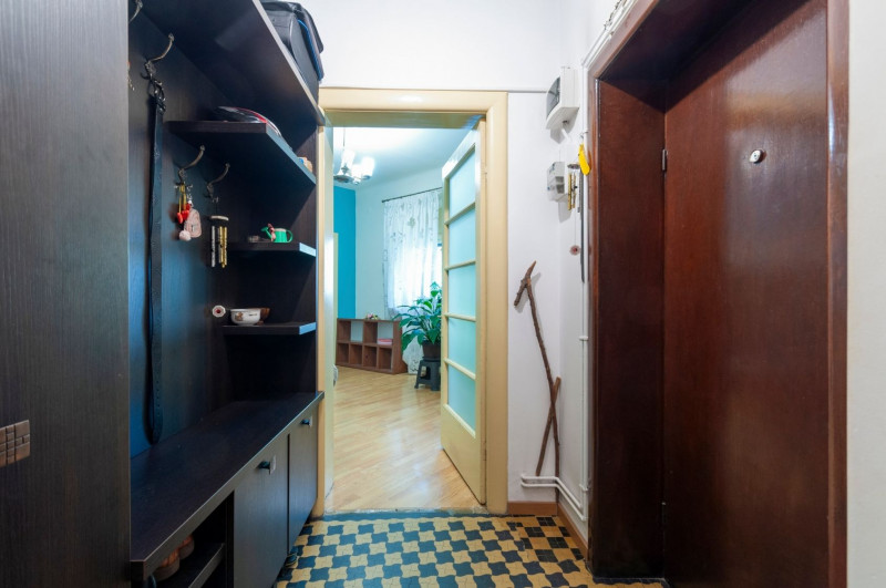 Apartament in vila Art Deco