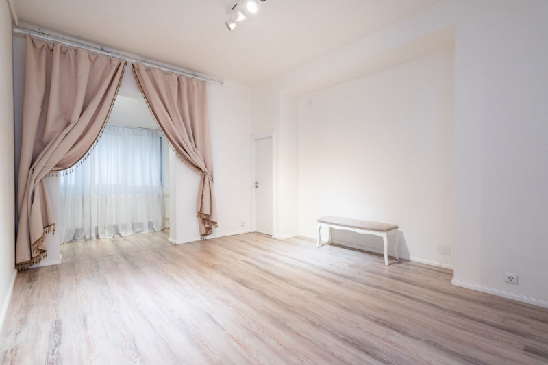 Apartamentul cu living imens