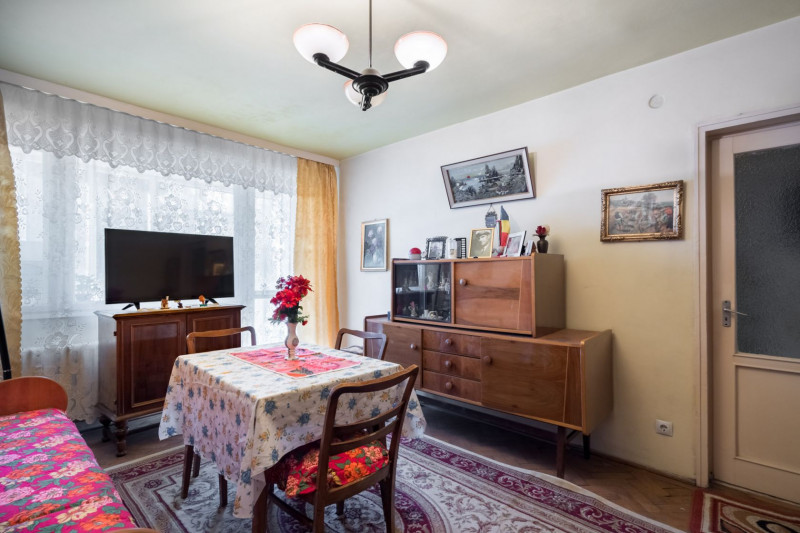 Vanzare apartament 2 camere pentru cunoscatori