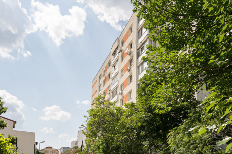 Apartament rar la vanzare