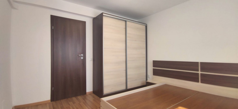 VANZARE 2 CAM APARĂTORII PATRIEI