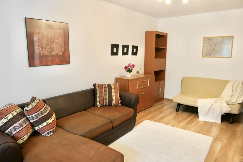 Apartamentul dintre parcuri