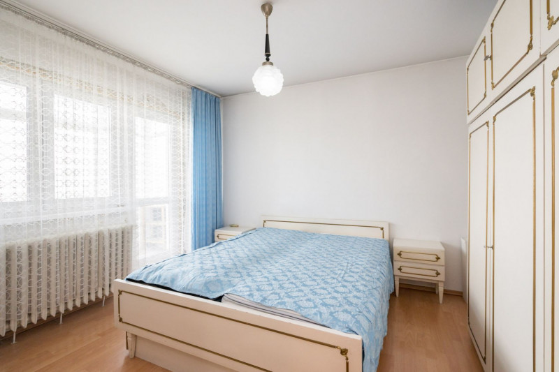 Vanzare apartament 4 camere Dr Taberei Scoala Sf Andrei