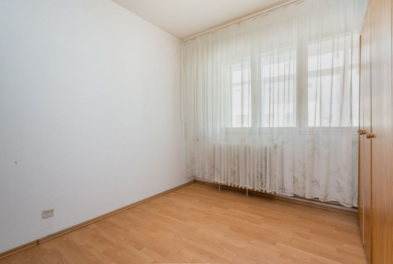 Vanzare apartament 4 camere Dr Taberei Scoala Sf Andrei