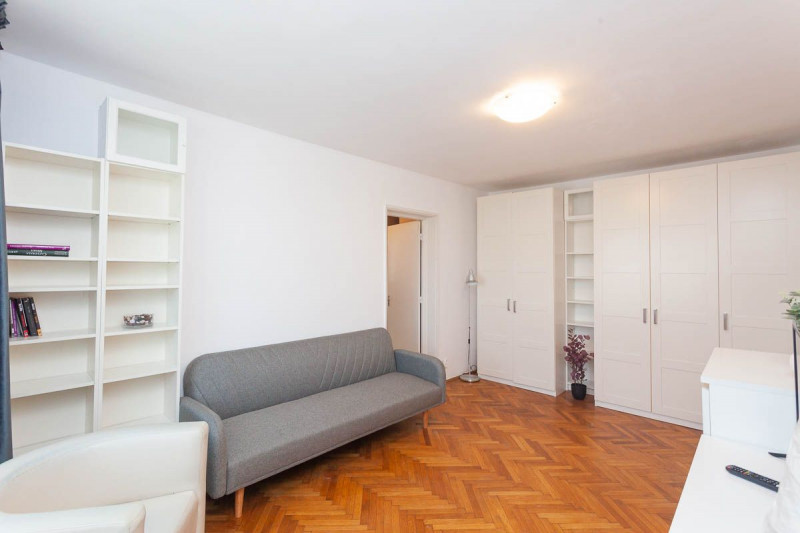 Apartamentul dintre parcuri