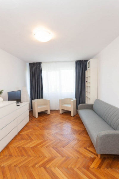 Apartamentul dintre parcuri