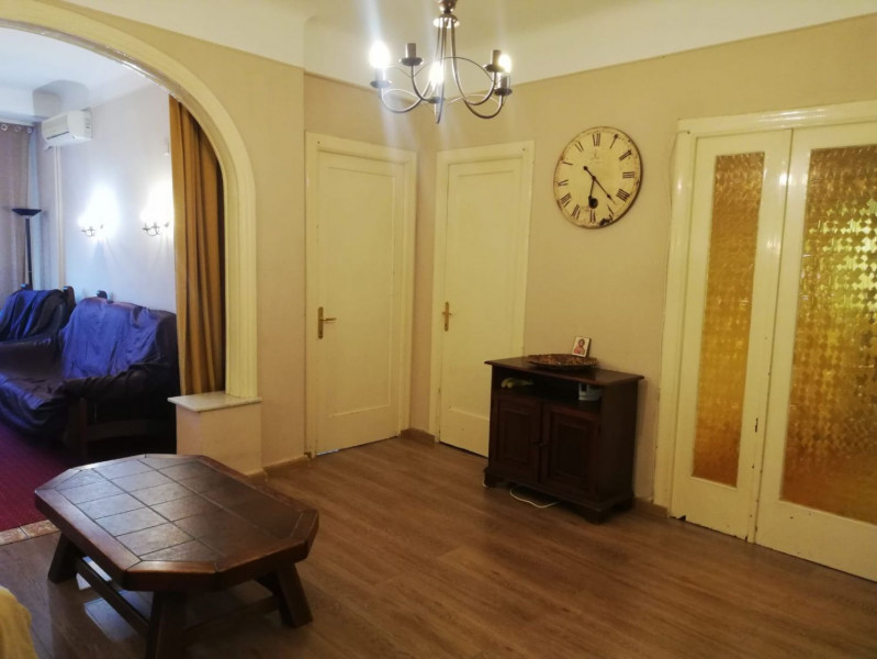 Vanzare apartament 4 camere Mosilor