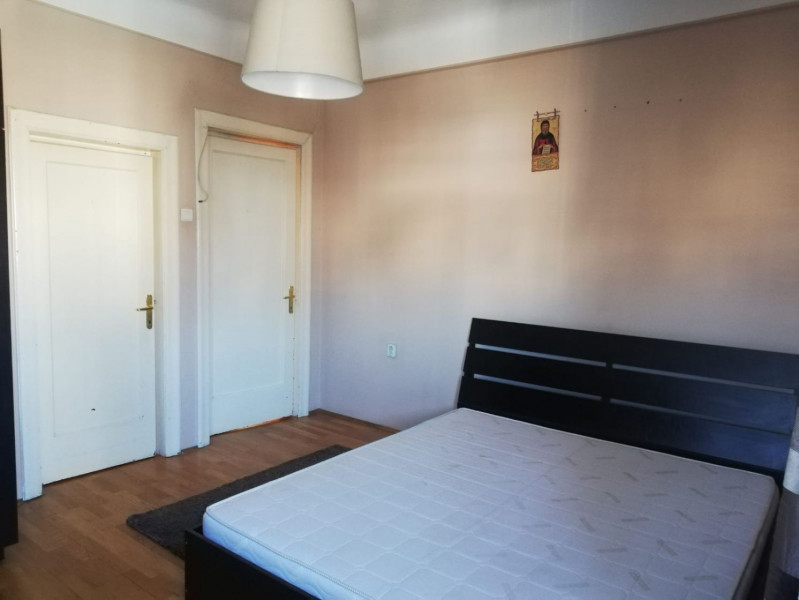 Vanzare apartament 4 camere Mosilor