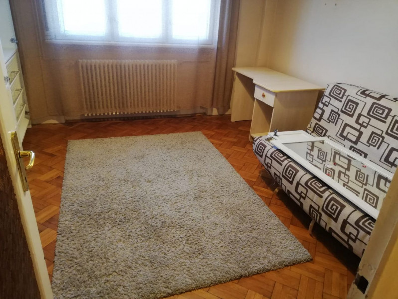 Vanzare apartament 4 camere Mosilor