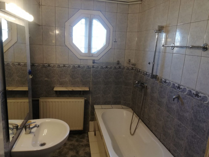 Vanzare apartament 4 camere Mosilor