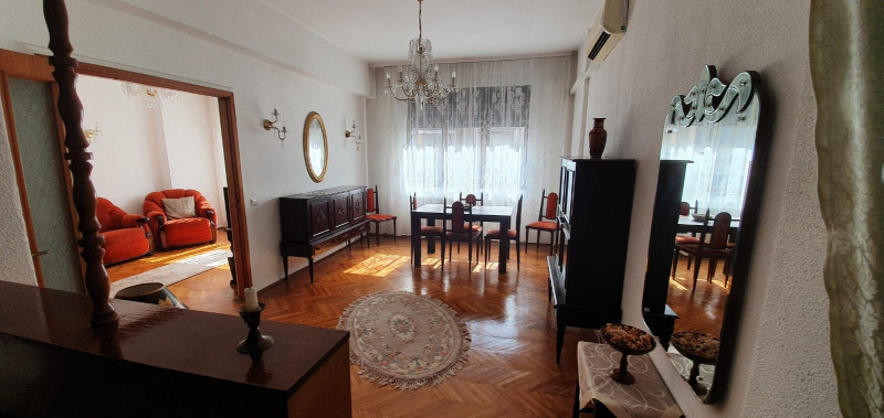 Inchiriere apartament 3 camere Eminescu bloc diplomati