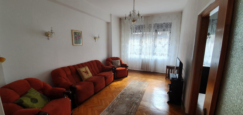 Inchiriere apartament 3 camere Eminescu bloc diplomati