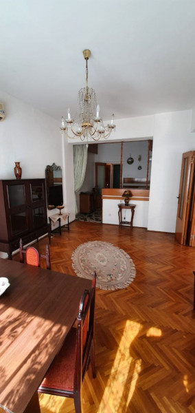 Inchiriere apartament 3 camere Eminescu bloc diplomati