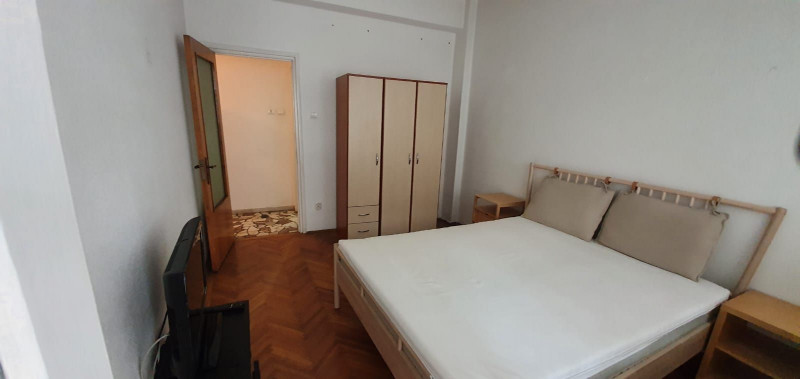 Inchiriere apartament 3 camere Eminescu bloc diplomati