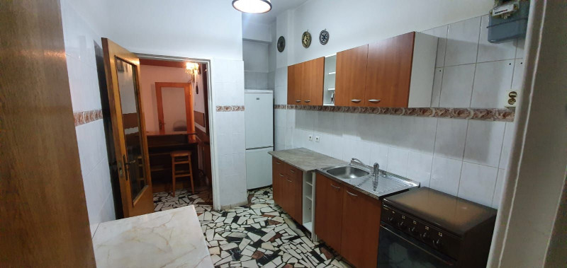 Inchiriere apartament 3 camere Eminescu bloc diplomati