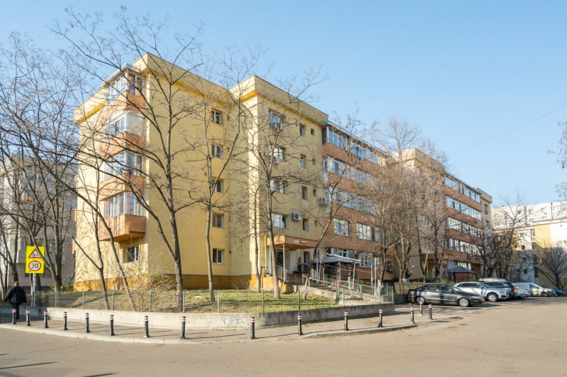 Un apartament frumos, in Vitan