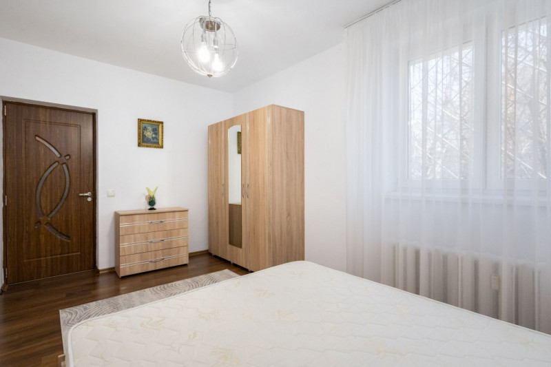 Apartamentul dintre parcuri