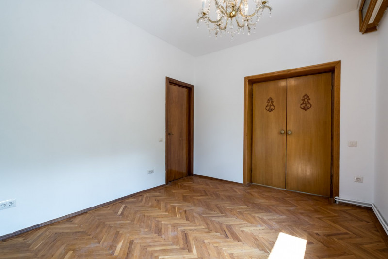 Apartament 4 camere Moxa Calea Victoriei