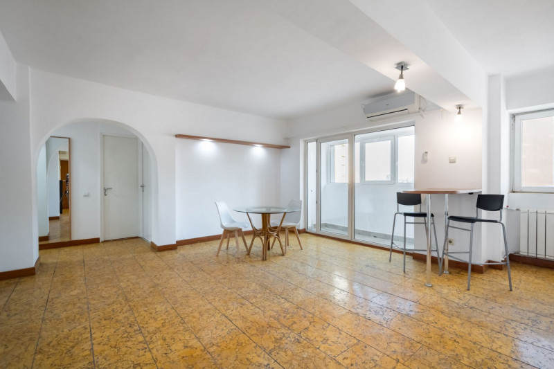 Cel mai mare apartament de 3 camere de pe Titulescu!