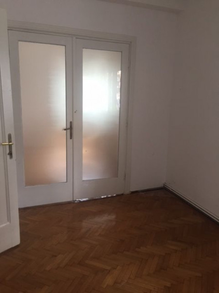 Inchiriere apartament 4 camere Unirii