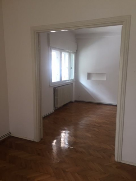 Inchiriere apartament 4 camere Unirii