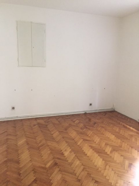 Inchiriere apartament 4 camere Unirii