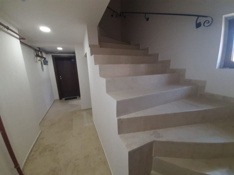 DUPLEX PENTHOUSE for sale, ultra-central, 200 sqm with three terraces of 55 sqm