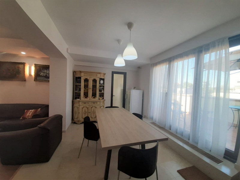 DUPLEX PENTHOUSE for sale, ultra-central, 200 sqm with three terraces of 55 sqm